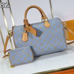 Classic Louis Vuitton Bag: A Stylish and Versatile Choice for Elegance